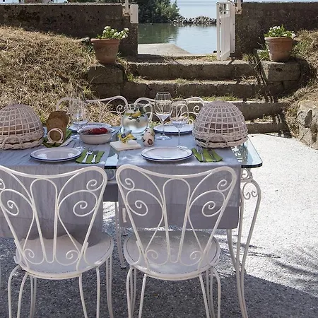 Bed & Breakfast Panigai House 3*