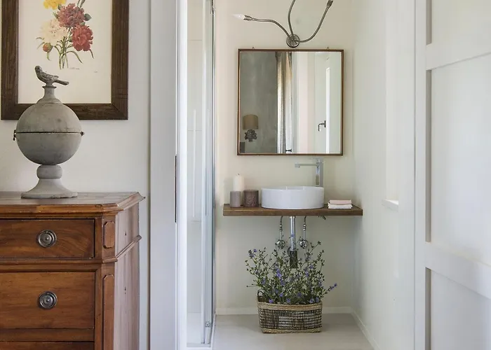 Panigai House Bed & Breakfast